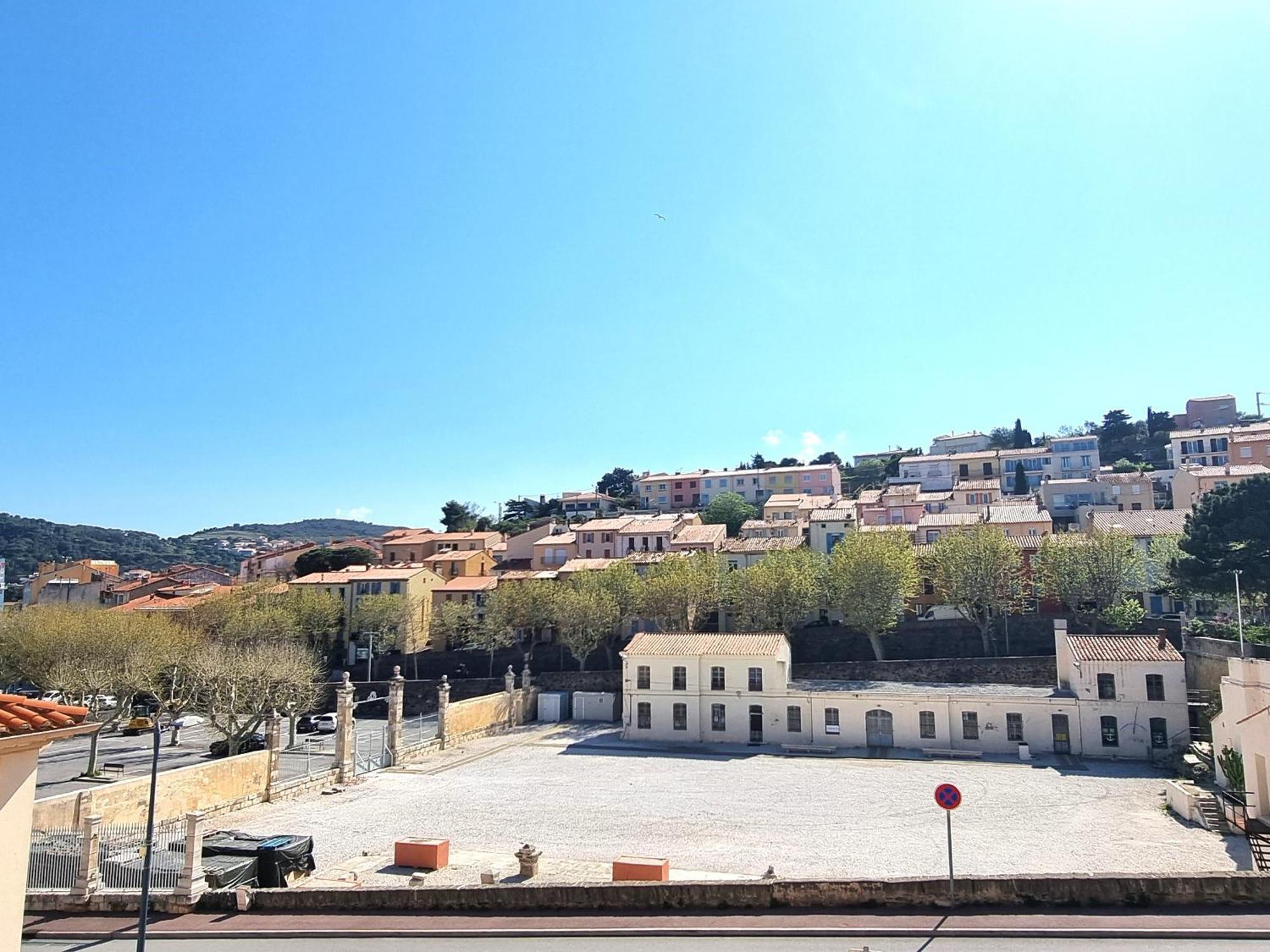 Appartement En Duplex 4 Couchages Au Coeur De Port-Vendres, Face A La Place De L'Obelisque - Fr-1-309-337 Port Vendres Kültér fotó